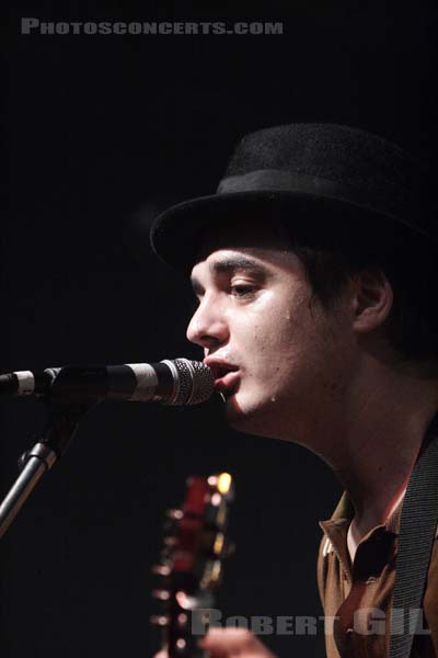 BABYSHAMBLES - 2006-11-13 - PARIS - Elysee Montmartre - Peter Doherty